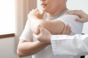 Ortopedista de ombro em São Paulo: agende com o Dr. Eric Curi!